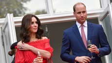 Po govoricah o ločitvi je telesna govorica vojvodinje Kate in princa Williama zelooo napeta, samo poglejte si tole