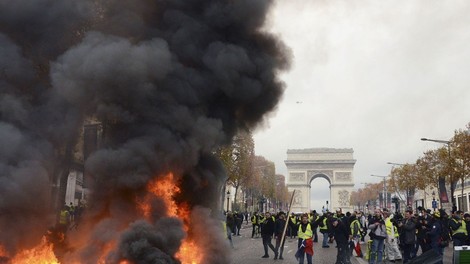 Protesti v Franciji: Nismo se zbrali zato, da bi pretepali policiste, želimo le, da nas vlada sliši