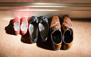 Razlaga sanj: Čevlji povedo, kako napredujete v poslu ali pri osebnostni rasti!