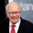 Warren Buffett lani v dobrodene namene nakazal kar 2,8 milijarde dolarjev!