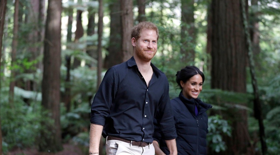 Meghan Markle in princ Harry ves čas kršita pomembno kraljevo pravilo (foto: Profimedia)