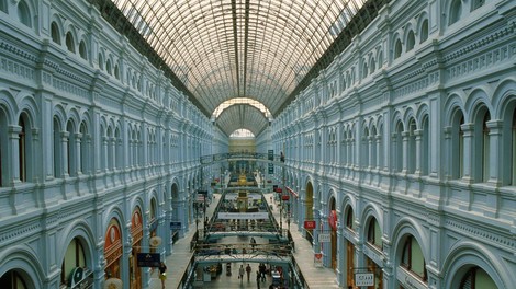 Minilo je 125 let , odkar so odprli danes prestižno veleblagovnico GUM v Moskvi