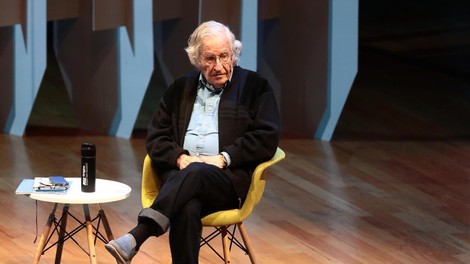Filozof Noam Chomsky slavi 90. rojstni dan