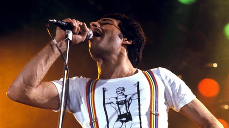 Freddie Mercury: Od sramežljivega mladeniča do karizmatičnega frontmana