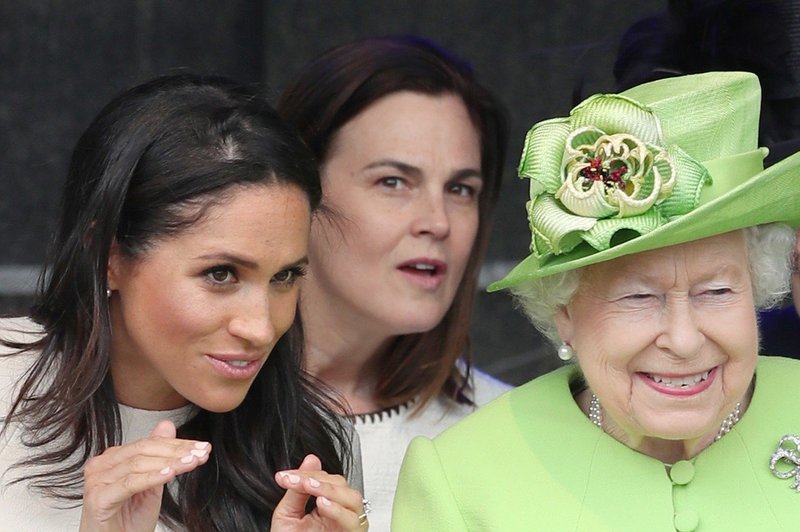 Nov šok na britanskem dvoru: Odpoved dala še asistentka, ki jo je Meghan dodelila kraljica! (foto: Profimedia)