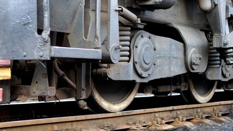 Na postaji Rimske Toplice iztirila vagona potniškega vlaka