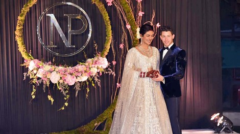 Priyanka Chopra in Nick Jones ter njuna veličastna indijska poroka