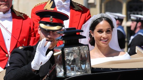 Meghan Markle in princ Harry javnosti pokazala še nikoli videno poročno fotografijo