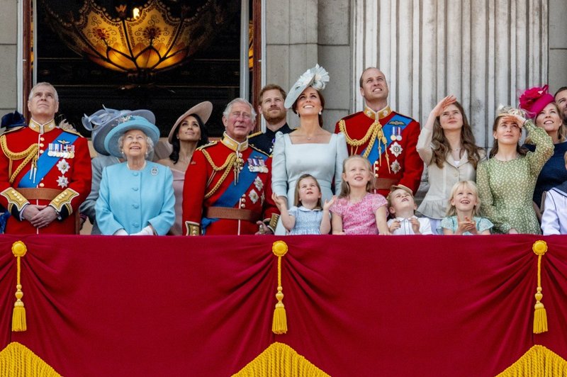 Britanska kraljeva družina uvedla posebna pravila vedenja za svoja družbena omrežja (foto: Profimedia)