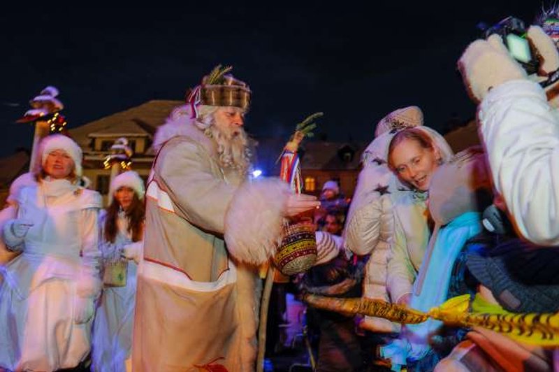 Dedek Mraz v Sloveniji letos praznuje 70 let (foto: Nebojša Tejić/STA)