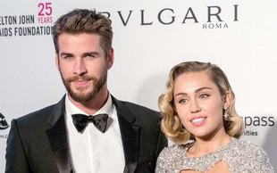 Ugibanj je konec: Miley Cyrus se je res poročila!