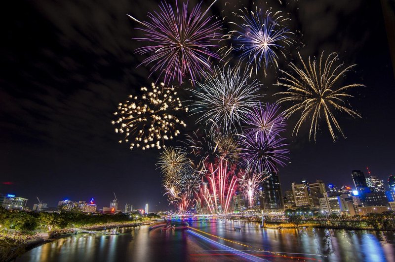 Vstop v novo leto bodo po svetu obeležili z ognjemeti in zvonovi (foto: Profimedia)