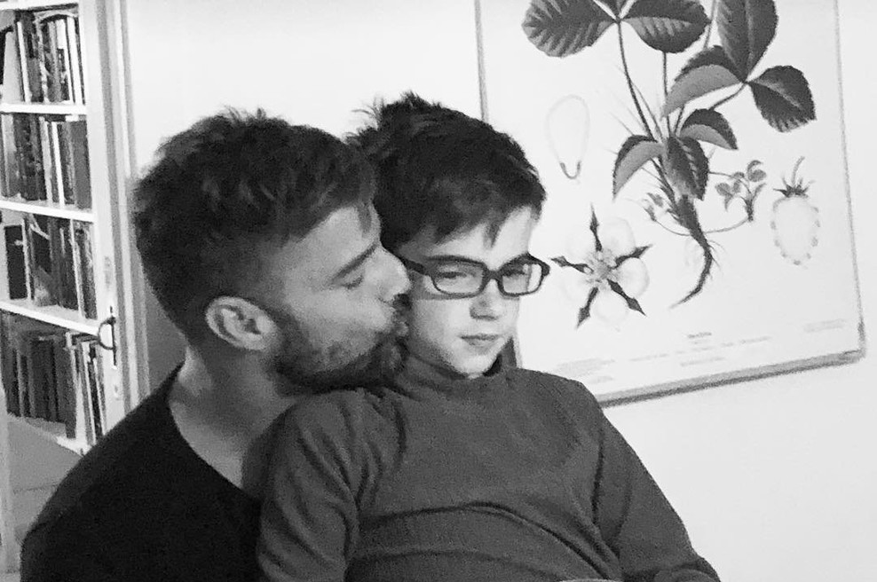 Pevec Ricky Martin posvojil tretjega otroka (foto: profimedia)