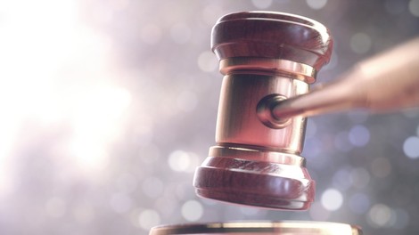 Sodba v primeru spolnega napada dvignila prah v javnosti