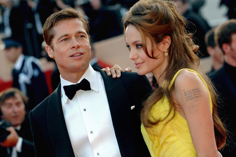 Brad Pitt uspel pozabiti na Angelino Jolie. Njegovo srce je ogrela Charlize Theron! (foto: Profimedia)