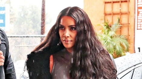 Kim Kardashian še ne ve kdo bo nadomestna mati
