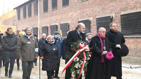 Opozorilo zgodovine ob mednarodnem dnevu spomina na žrtve holokavsta v Oswiecimu