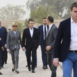 Brigitte Macron na udaru kritikov zaradi izbire športnih čevljev