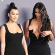 Prepir prerasel v ravs: Kim in Kourtney Kardashian nista "šparali" besed, zapele so tudi pesti!