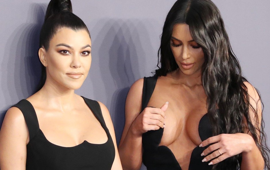 Prepir prerasel v ravs: Kim in Kourtney Kardashian nista "šparali" besed, zapele so tudi pesti! (foto: Profimedia)