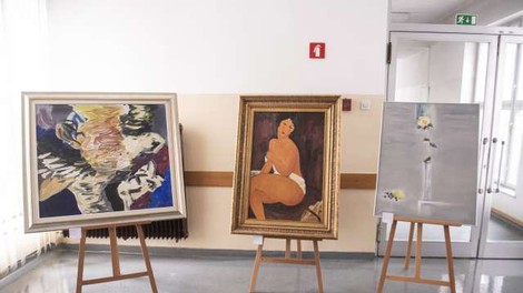 Z razstavo ponaredkov umetnin opozorili na kriminal na trgu umetnin