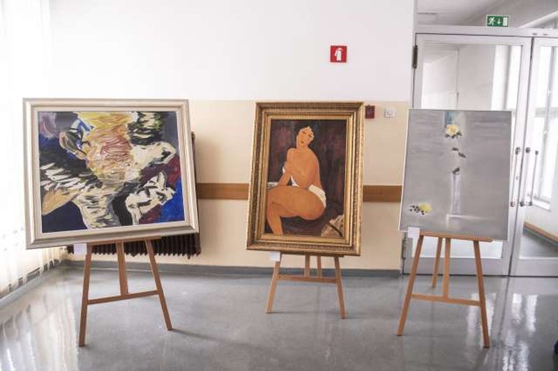 Z razstavo ponaredkov umetnin opozorili na kriminal na trgu umetnin (foto: STA)
