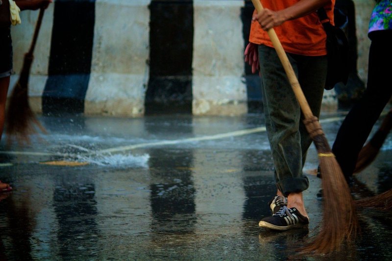 Italijani presenečeni nad Japonko, ki čisti njihove mestne ulice! (foto: Profimedia)