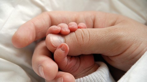 Japonska: Bolnišnico zapustil dojenček, ki je ob rojstvu tehtal le 268 gramov!