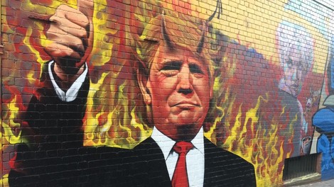 Obljubljeni zid na meji z Mehiko še naprej povzroča Trumpu sive lase!