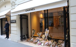 Poklon Chanela Lagerfeldu z njegovo zadnjo kolekcijo