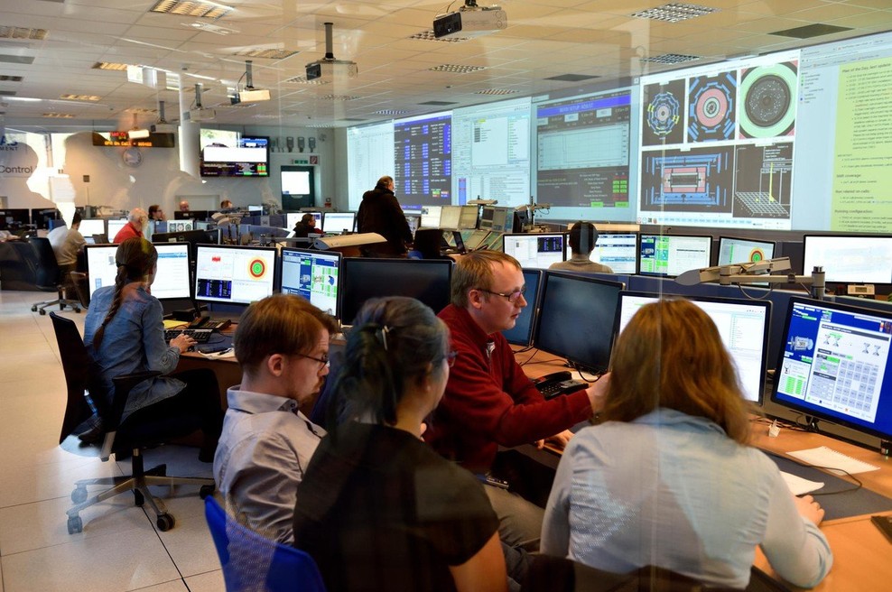 Cern prekinil sodelovanje s seksističnim znanstvenikom (foto: profimedia)