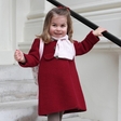 Princ William mali princesi Charlotte zjutraj rad ureja pričesko