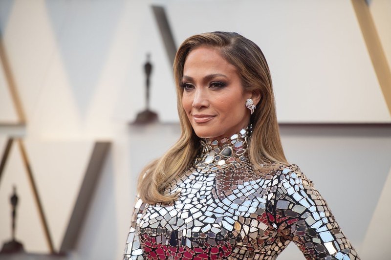 Jennifer Lopez presenetila s krajšo pričesko! (foto: Profimedia)