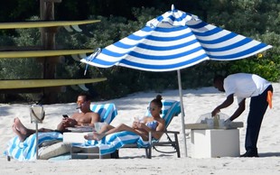 Jennifer Lopez se požvižga na govorice: Z zaročencem uživa na Bahamih!
