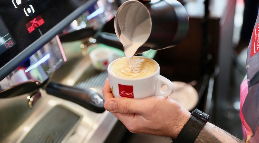 Na Festivalu kave v Celju smo dobili najboljšega slovenskega barista v pripravi kave Franck (foto: Franck Press)