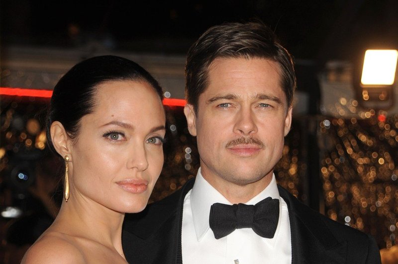 Brad Pitt in Angelina Jolie bosta kot kaže, še kar nekaj časa poročena (foto: Profimedia)