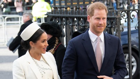 Meghan in princ Harry dobila več kot 200 daril za prihajajočega dojenčka!
