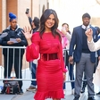 Priyanka Chopra na ulicah New Yorka v prozorni obleki!