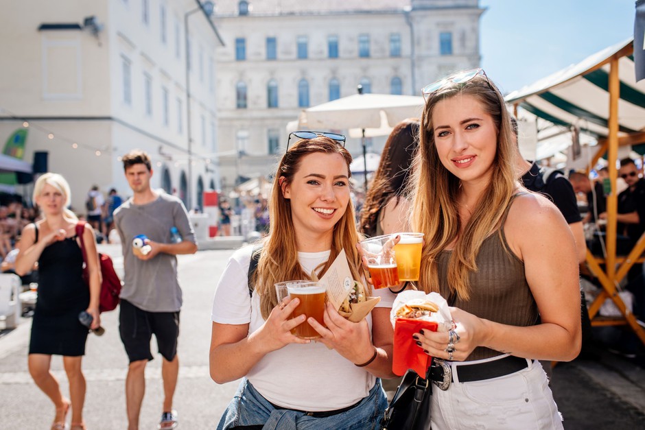 Pivo & Burger Fest prinaša sveže okuse in trende (foto: Odprta kuha/ Pivo & Burger Fest Press)