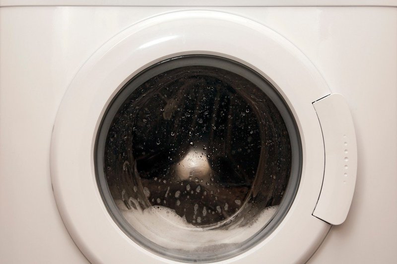 Vesoljski pralni stroj bi lahko rešil zagato z dobavo velikih količin oblačil (foto: profimedia)