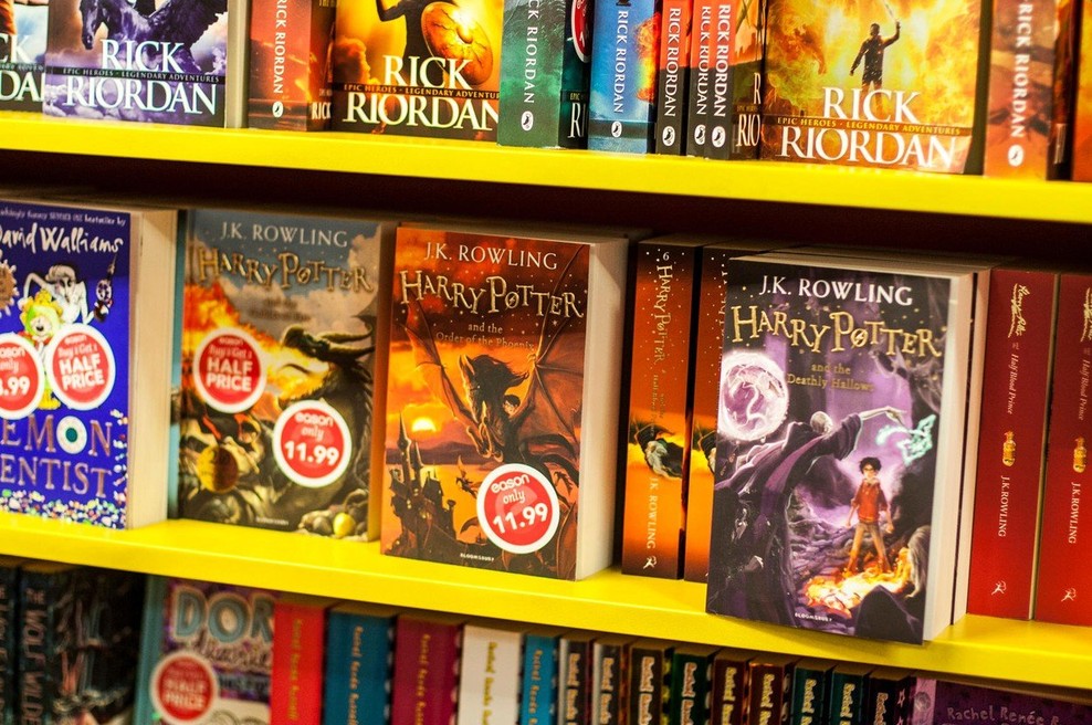 Poljski duhovnik se je opravičil za sežig knjig o Harryju Potterju (foto: profimedia)