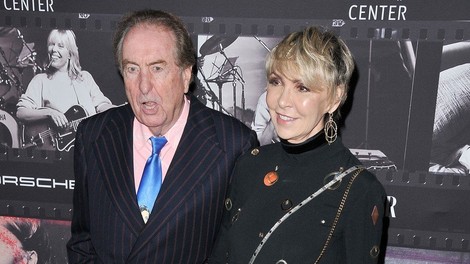 Montyphytonovec Eric Idle na dom dobil beli prah!