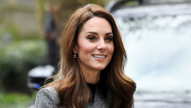 Ameriški mediji trdijo, da je princ William varal Kate Middleton v času nosečnosti (foto: Profimedia)