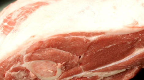 Za škandal s poljskim mesom naj bi bi kriv pomanjkljiv veterinarski nadzor