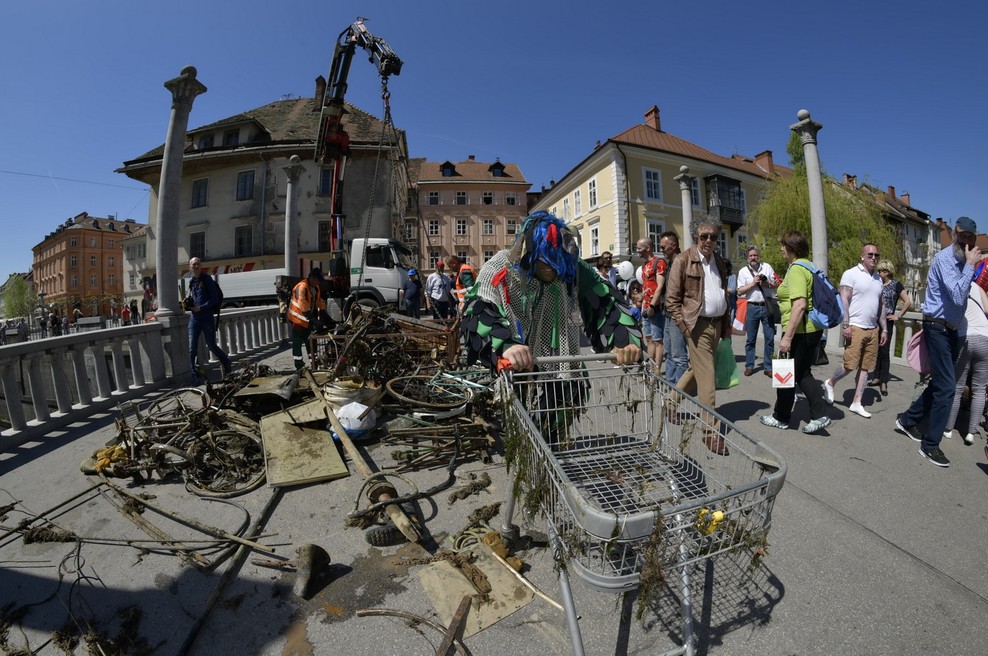 Ob dnevu Zemlje že 28. ekološka akcija LJUBLJANICA 2019 (foto: Društvo za podvodne aktivnosti Vivera in Slovenska potapljaška zveza (SPZ))