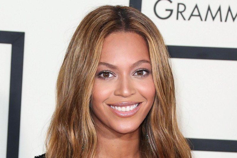 Takšen je v resnici trebušček slavne pevke Beyonce (foto: Profimedia)