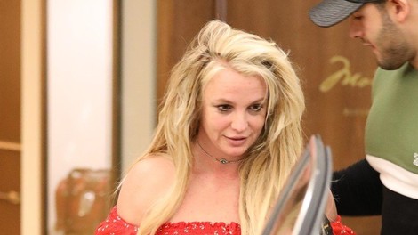 Ojej! Kaj se dogaja z Britney Spears?