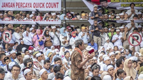 Neverjetno: Štetje volilnih glasovnic v Indoneziji terjalo več kot 270 življenj!