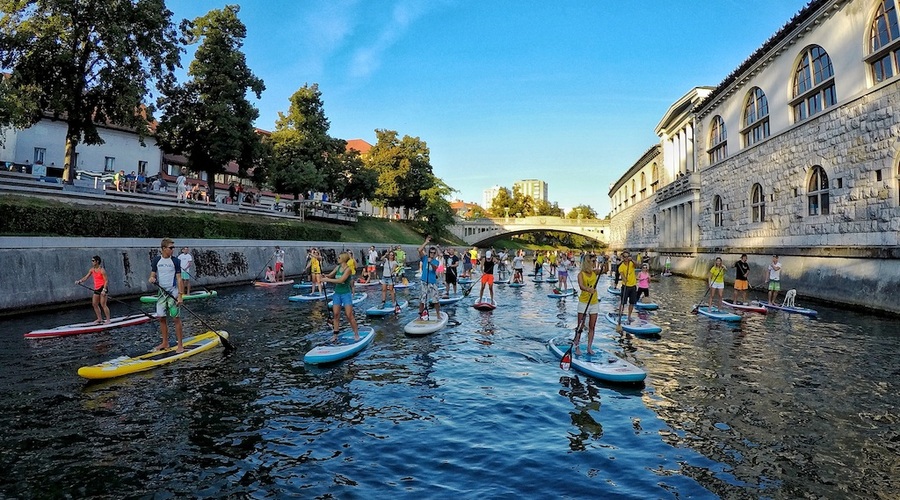 100 supov na Ljubljanici za čisto reko #SUPportCleanWaters (foto: Bananaway Press)