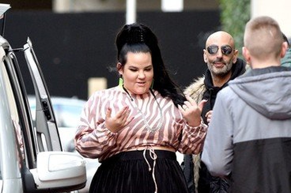 Evrovizijska zmagovalka Netta Barzilai : "Bojkot tekmovanja širi temačne misli!" (foto: profimedia)